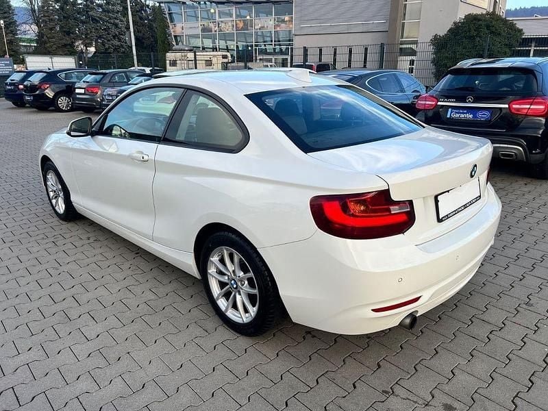 Gebraucht BMW 218 Advantage 136 PS (100 kW) 2016 Weiß Coupé