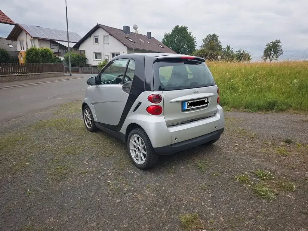 Gebraucht Smart ForTwo Coupé 61 PS (44 kW) 2008 Silber Coupé