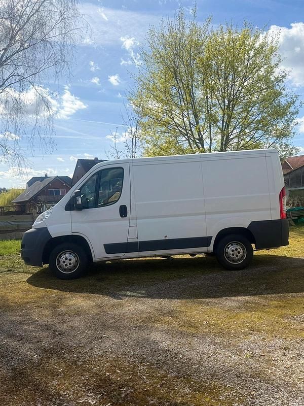 Second-hand Citroën Jumper 110 CP (80 kW) 2013 Alb Monovolum