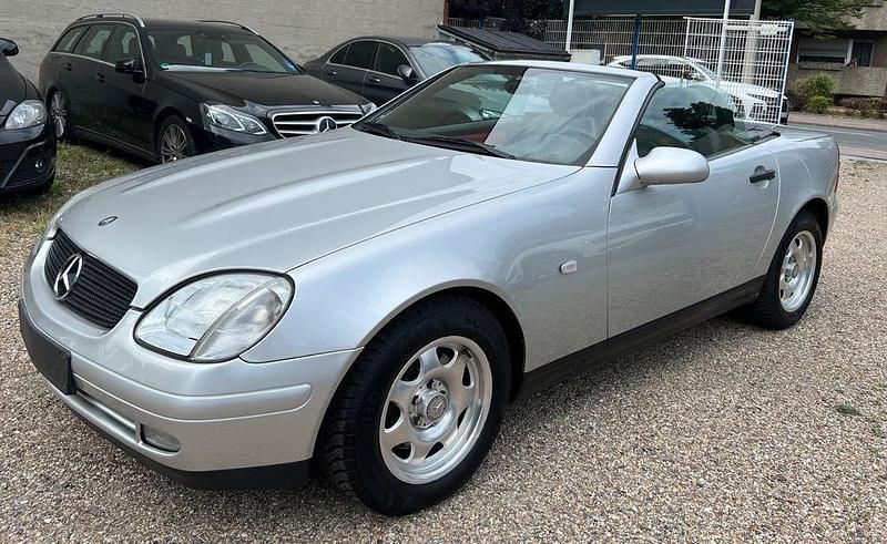 Silber Gebraucht 1998 Mercedes SLK200 Cabrio | 3.990 € (Superpreis) - Bild 1/4