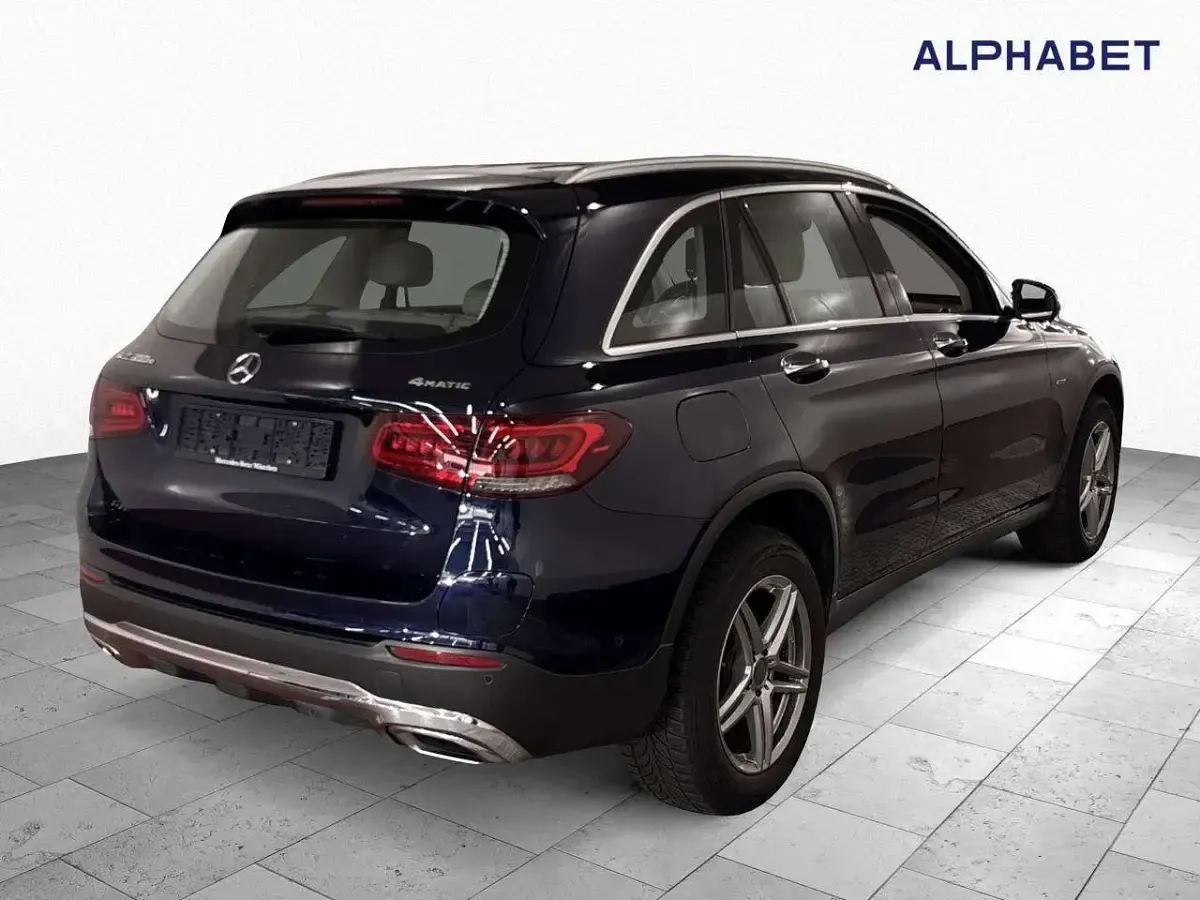 Gebraucht Mercedes GLC300e 320 PS (235 kW) 2020 Blau SUV