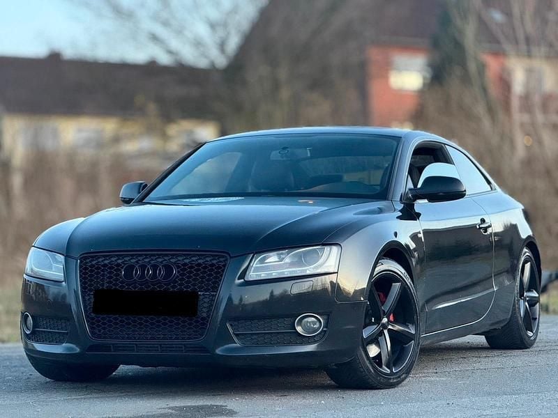 Schwarz Gebraucht 2009 Audi A5 Comfort Coupé | 5.300 € (Guter Preis) - Bild 1/4
