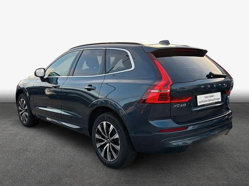 Gebraucht Volvo XC60 Core 250 PS (183 kW) 2024 Denim blue metallic SUV
