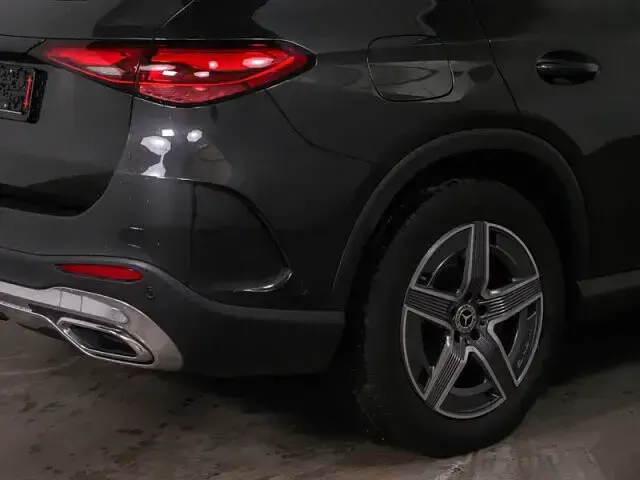 Gebraucht Mercedes GLC220 AMG line 197 PS (144 kW) 2025 Graphitgrau SUV