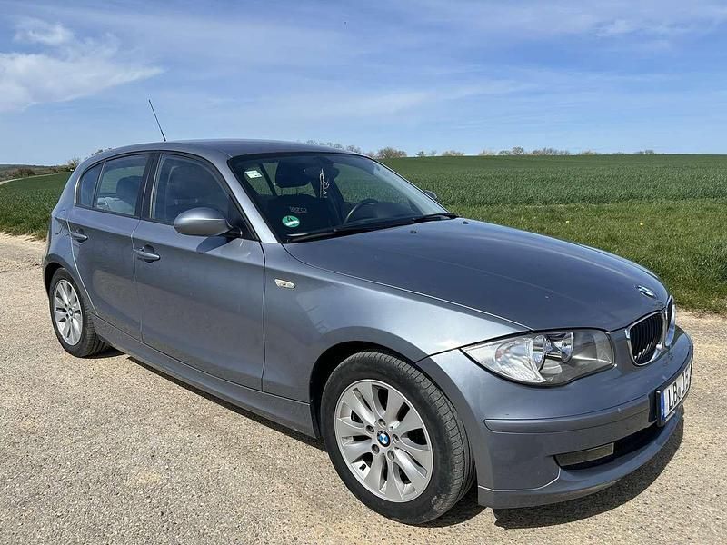 Gebraucht BMW 118 143 PS (105 kW) 2007 Silber Kleinwagen
