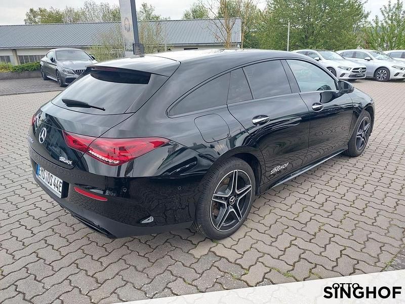 Gebraucht Mercedes CLA250e AMG 160 PS (117 kW) 2022 Schwarz Limousine