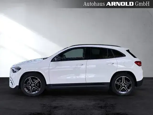 Gebraucht Mercedes GLA200 AMG line 163 PS (119 kW) 2025 Weiss SUV