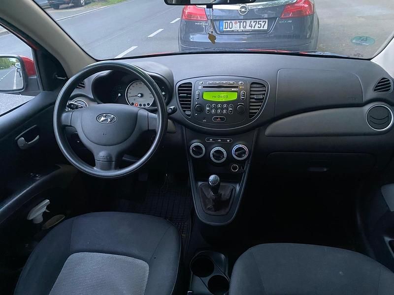 Gebraucht Hyundai i10 75 PS (55 kW) 2009 Rot Kleinwagen