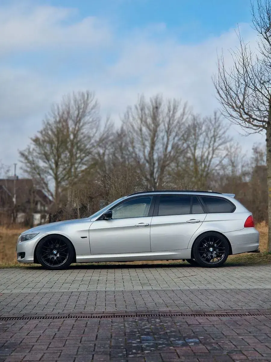 Gebraucht BMW 320 Performance 184 PS (135 kW) 2010 Silber Limousine