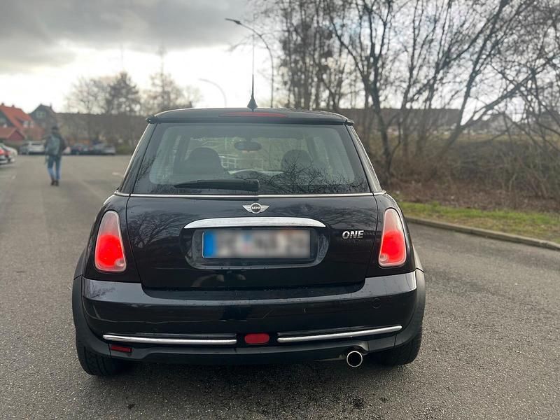 Gebraucht Mini ONE 90 PS (66 kW) 2006 Schwarz Kleinwagen