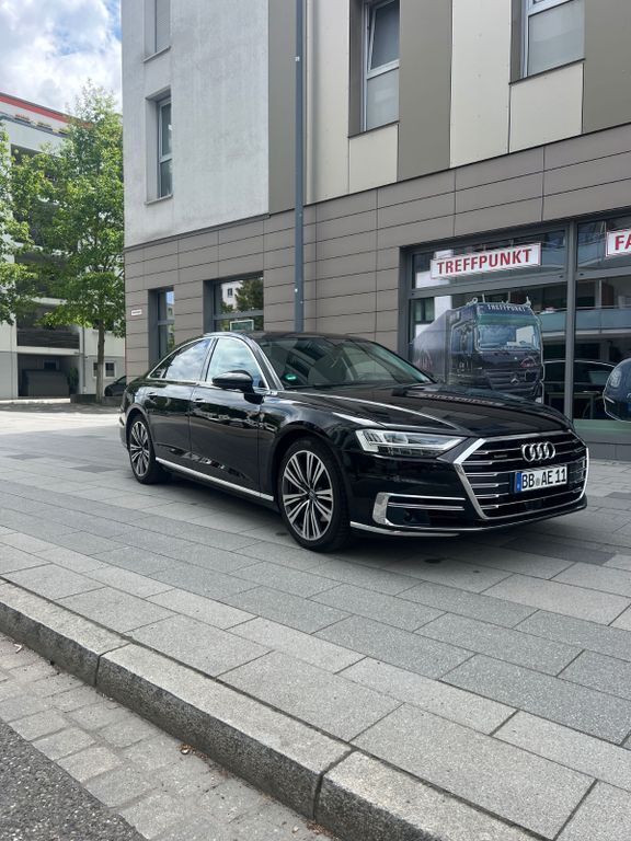 Schwarz Gebraucht 2017 Audi A8 Ambiente Limousine | 39.000 € (Teuer) - Bild 1/4