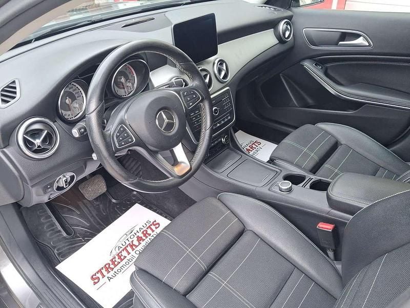 Gebraucht Mercedes GLA220 177 PS (130 kW) 2016 Grau SUV