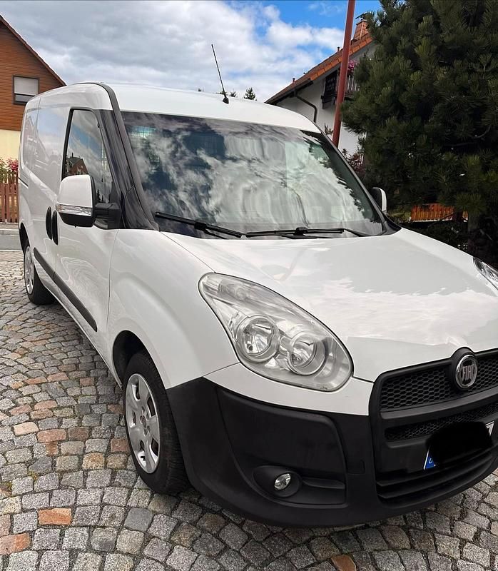Gebraucht Fiat Doblò 101 PS (74 kW) 2011 Weiß Van / Kleinbus