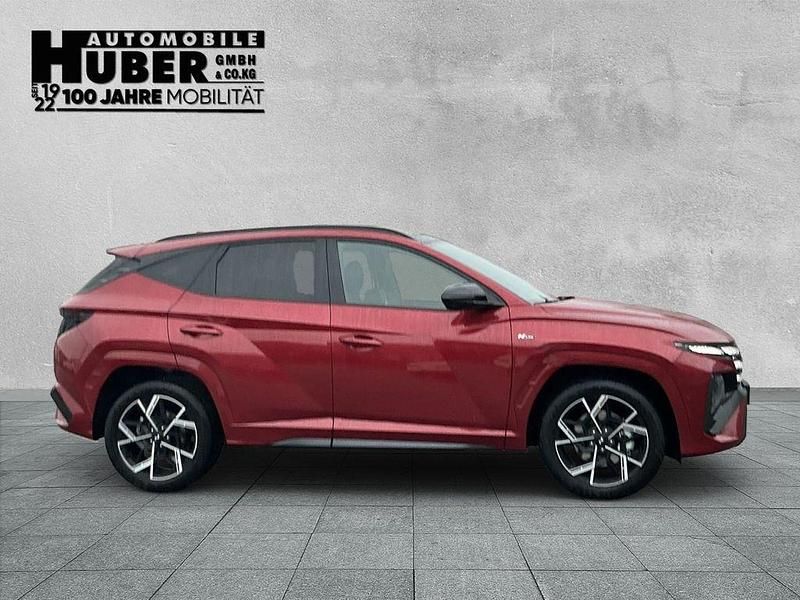 Neu Hyundai Tucson N Line 160 PS (117 kW) 2025 Rot metallic SUV