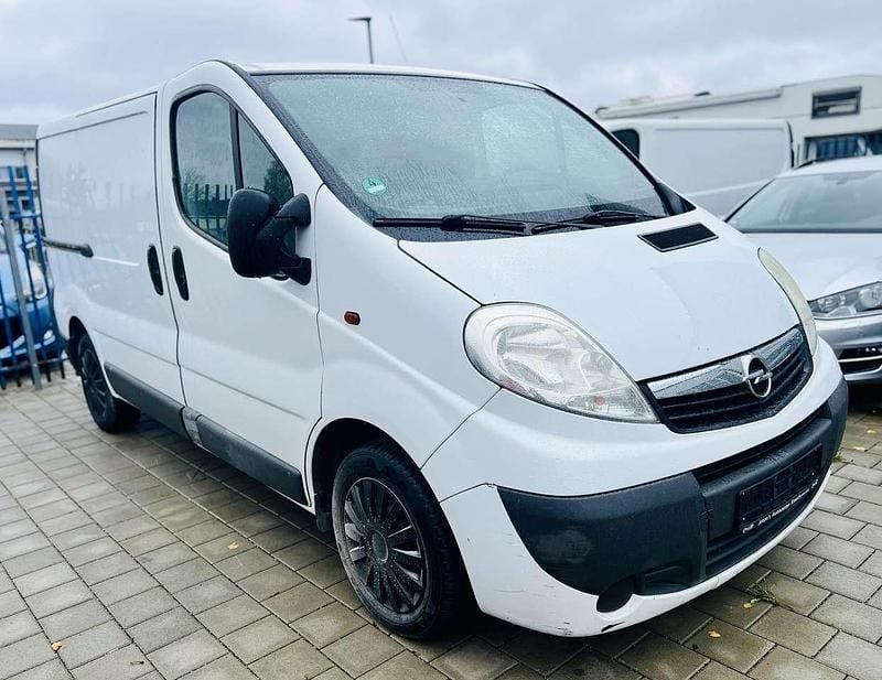 Casabl/arctic/eisweiss/kaolin Gebraucht 2010 Opel Vivaro Van | 4.490 € (Fairer Preis) - Bild 1/4