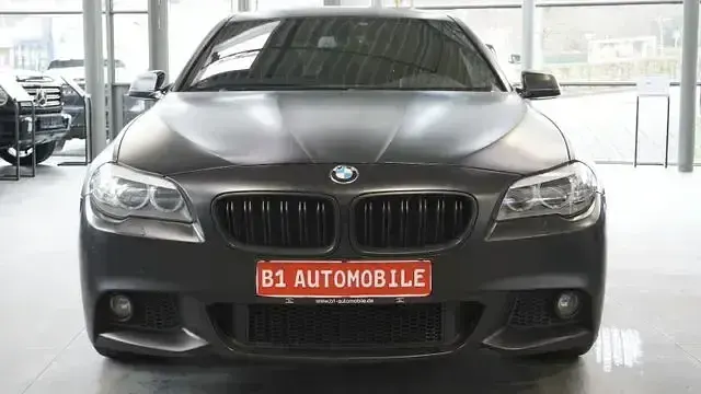 Gebraucht BMW 530 M Sport 258 PS (189 kW) 2012 Schwarz Kombi