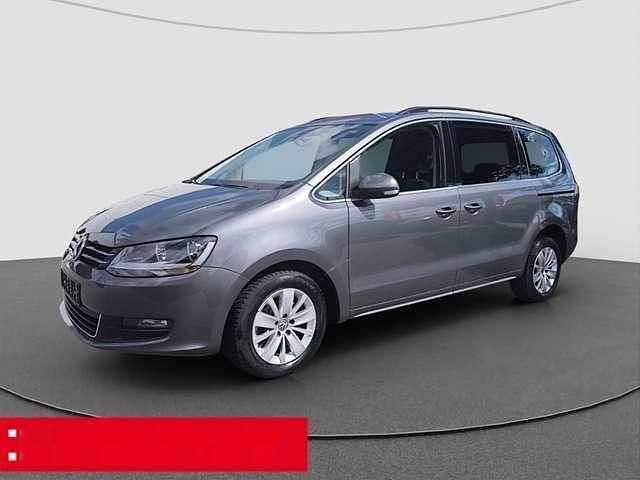 Metallic Gebraucht 2020 VW Sharan Comfortline Van / Kleinbus | 31.470 € (Etwas zu teuer) - Bild 1/1