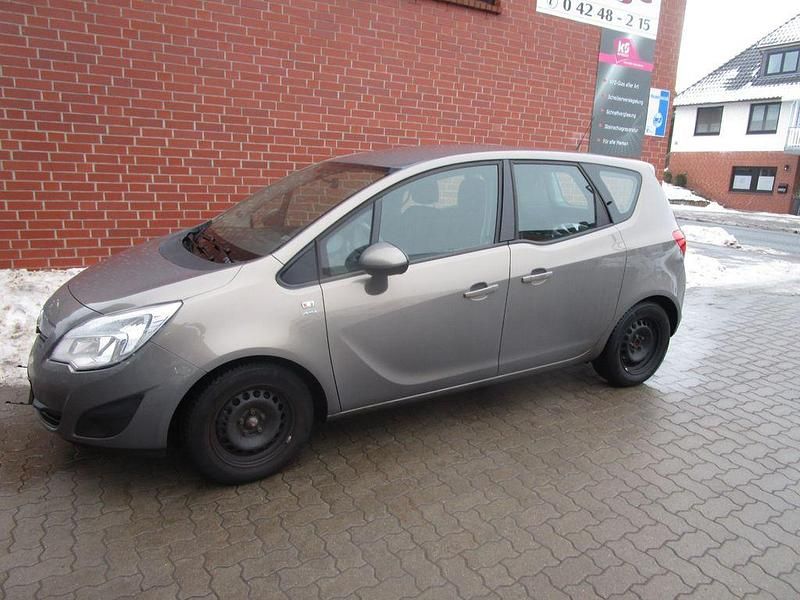 Gebraucht Opel Meriva Active 101 PS (74 kW) 2013 Grau Van / Kleinbus