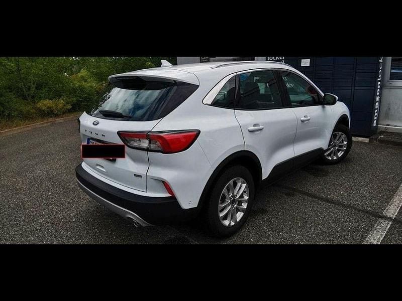 Gebraucht Ford Kuga Titanium 224 PS (164 kW) 2022 Weiß SUV