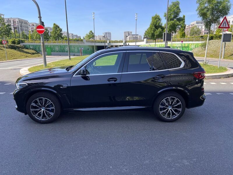 Schwarz Gebraucht 2022 BMW X5 M Sport SUV | 68.200 € - Bild 1/4
