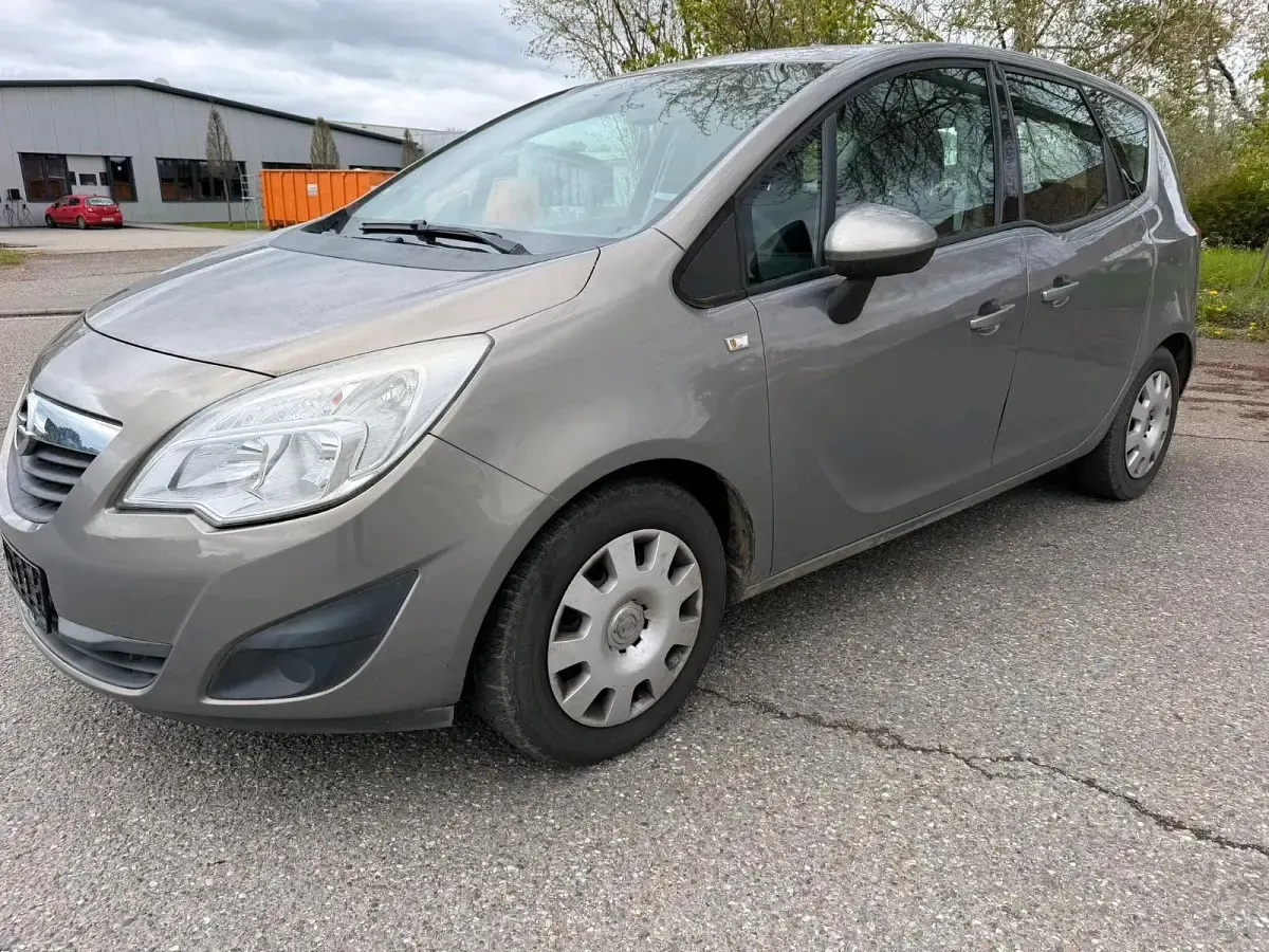 Gebraucht Opel Meriva 120 PS (88 kW) 2010 Braun Van / Kleinbus