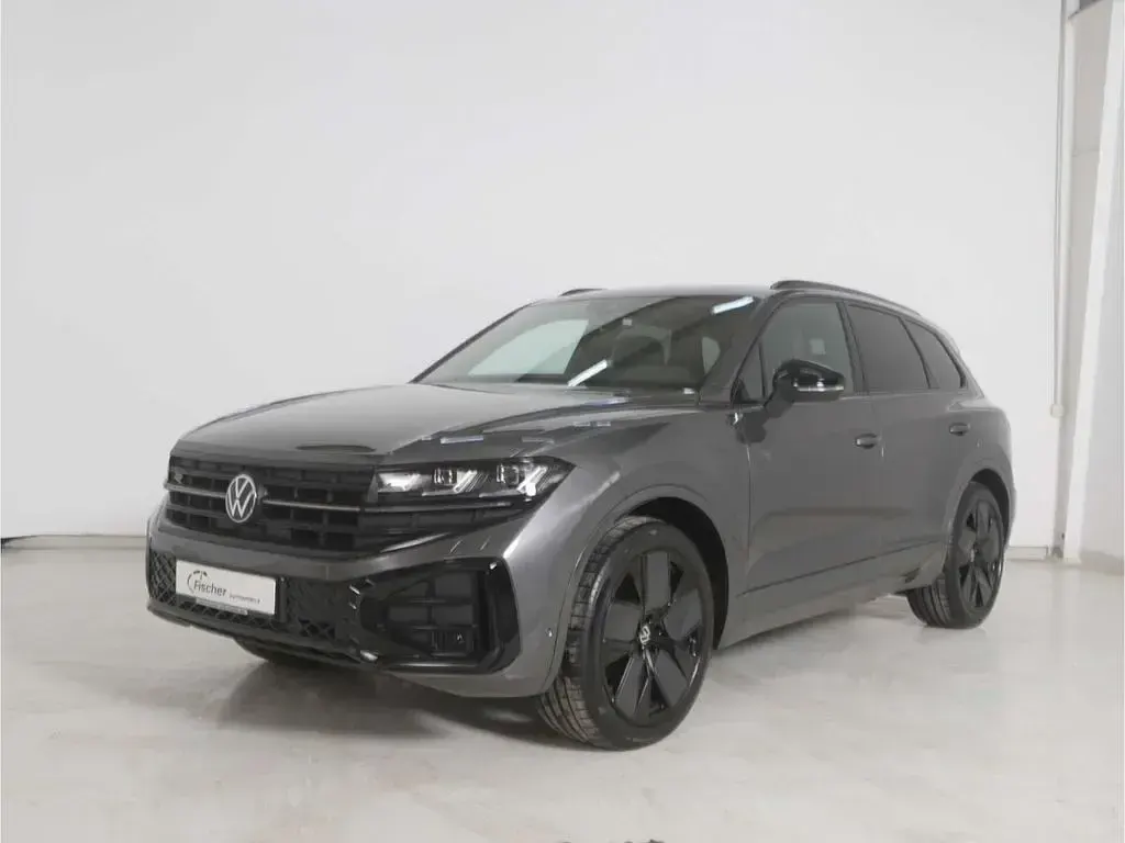 Gebraucht VW Touareg Style 286 PS (210 kW) 2025 Grau SUV