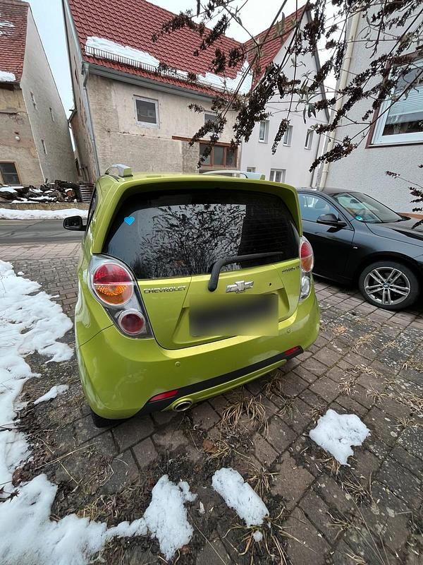 Gebraucht Chevrolet Spark 82 PS (60 kW) 2011 Grün Kleinwagen