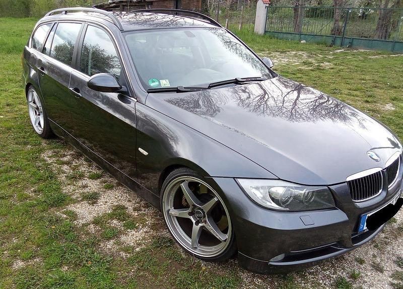 Gebraucht BMW 330 Performance 231 PS (169 kW) 2006 Grau Kombi