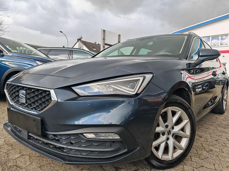 Gebraucht Seat Leon Style 150 PS (110 kW) 2023 Grau Limousine