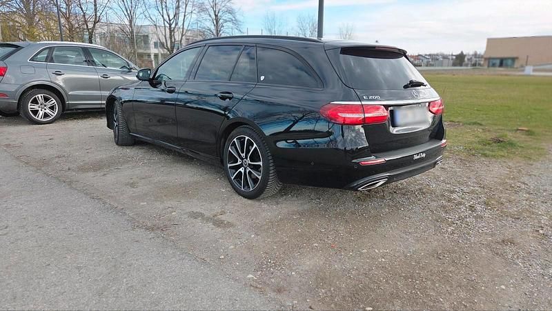 Gebraucht Mercedes E200 197 PS (144 kW) 2019 Schwarz Kombi