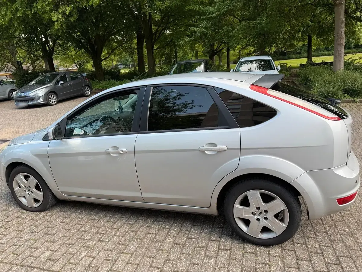 Occasion Ford Focus 109 ch (80 kW) 2009 Citadine