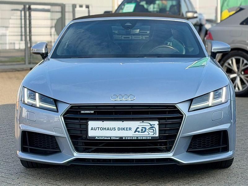 Gebraucht Audi TT Roadster S-Line 230 PS (169 kW) 2016 Silber Cabrio