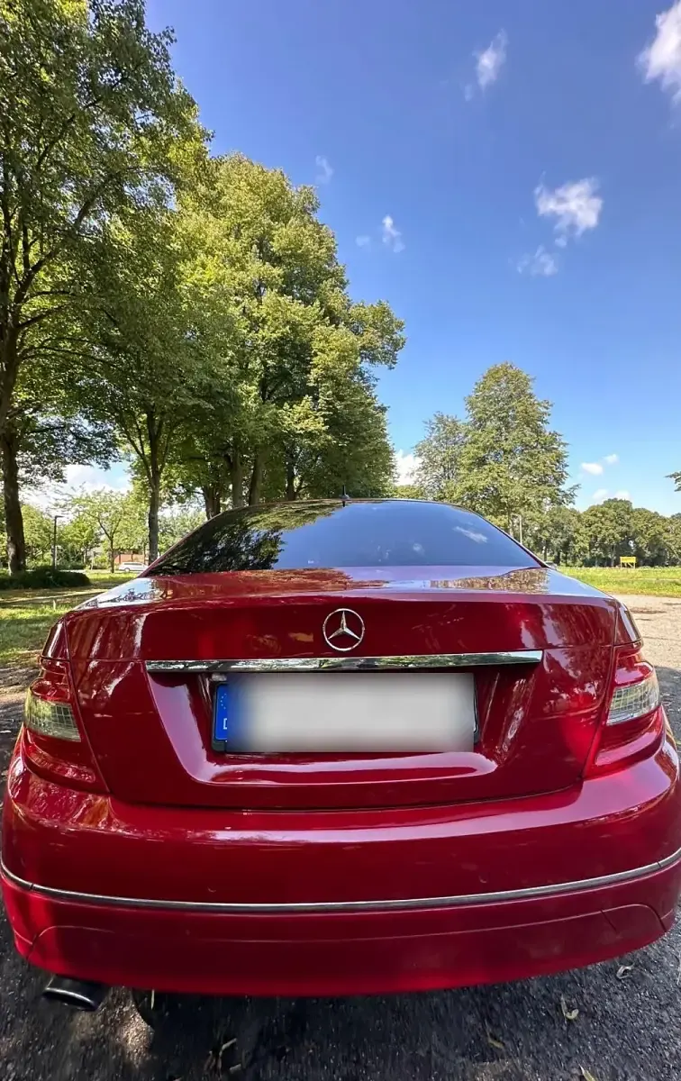 Gebraucht Mercedes C220 Avantgarde 170 PS (125 kW) 2008 Rot Limousine
