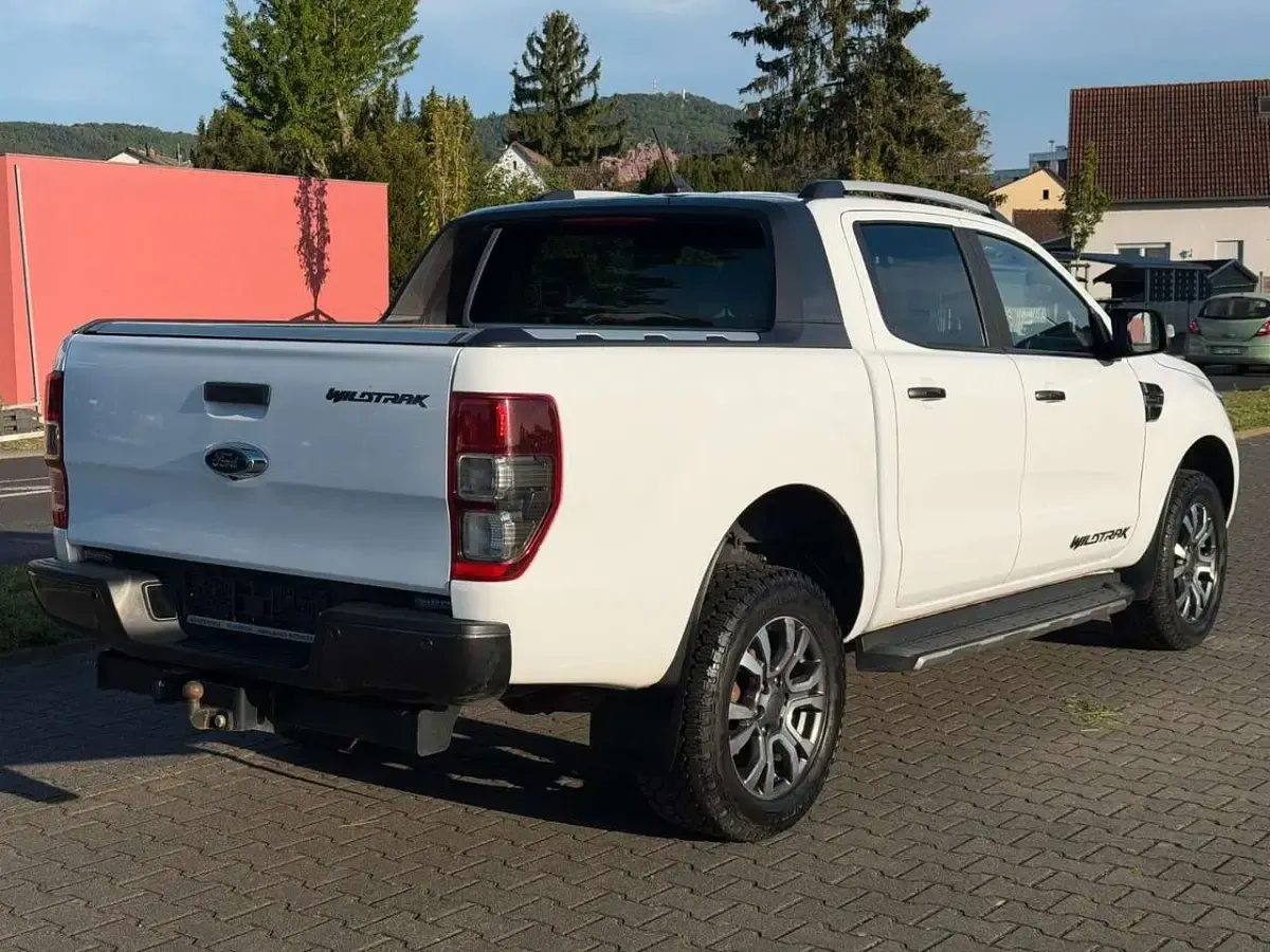 Gebraucht Ford Ranger Wildtrack 212 PS (155 kW) 2022 Weiß Pickup