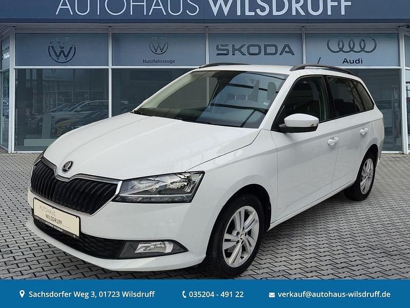 Weiß Gebraucht 2023 Skoda Fabia Ambition Kombi | 15.690 € (Fairer Preis) - Bild 1/4