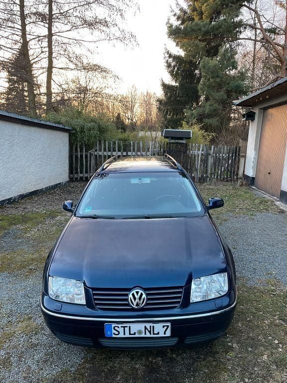 Gebraucht VW Bora 101 PS (74 kW) 2002 Blau Kombi