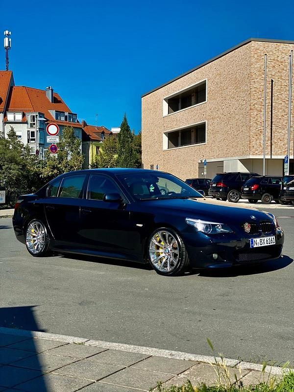 Schwarz Gebraucht 2007 BMW 535 M Sport Limousine | 9.950 € (Teuer) - Bild 1/4