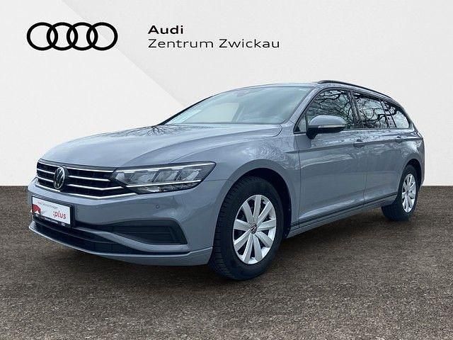 Gebraucht VW Passat Basis 150 PS (110 kW) 2023 Grau Kombi