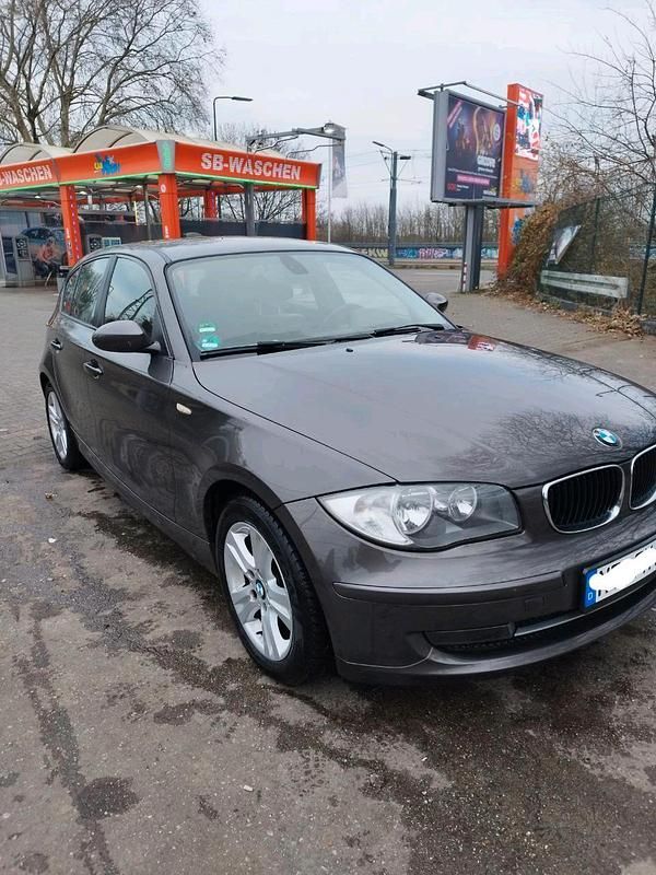 Gebraucht BMW 118 143 PS (105 kW) 2008 Braun Kleinwagen