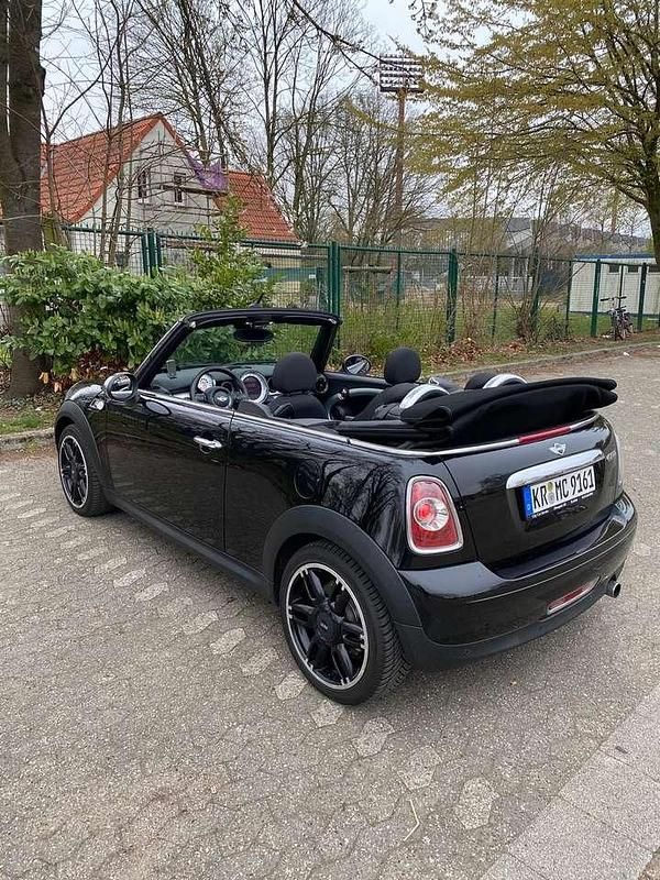 Usata Mini Cooper Cabriolet 122 CV (89 kW) 2013 Nero Cabrio