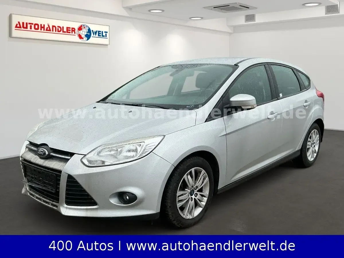 Używany Ford Focus 125 KM (91 kW) 2014 Srebrny Sedan/Limuzyna