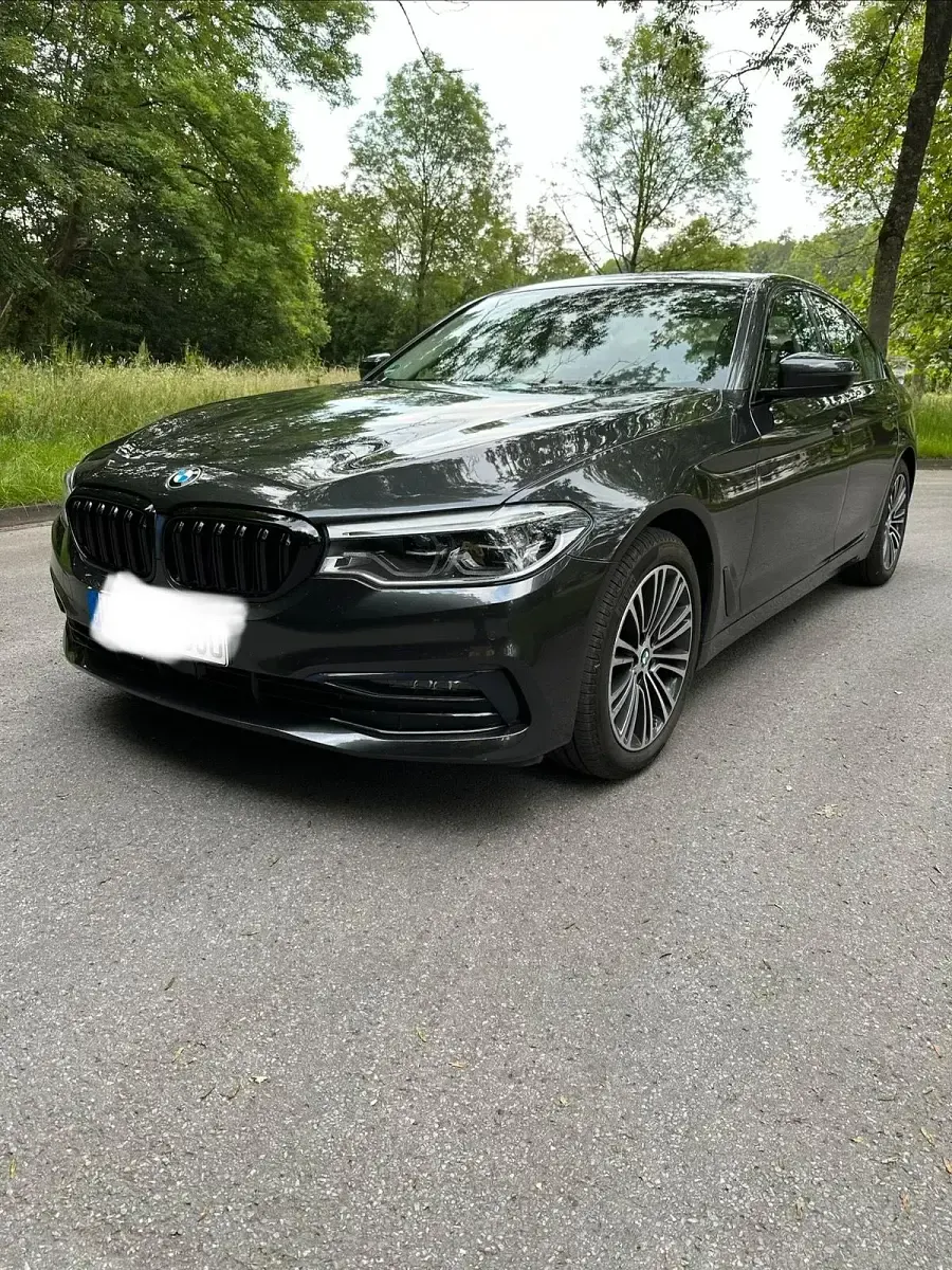 Gebraucht BMW 530 Sport Line 252 PS (185 kW) 2018 Grau Limousine