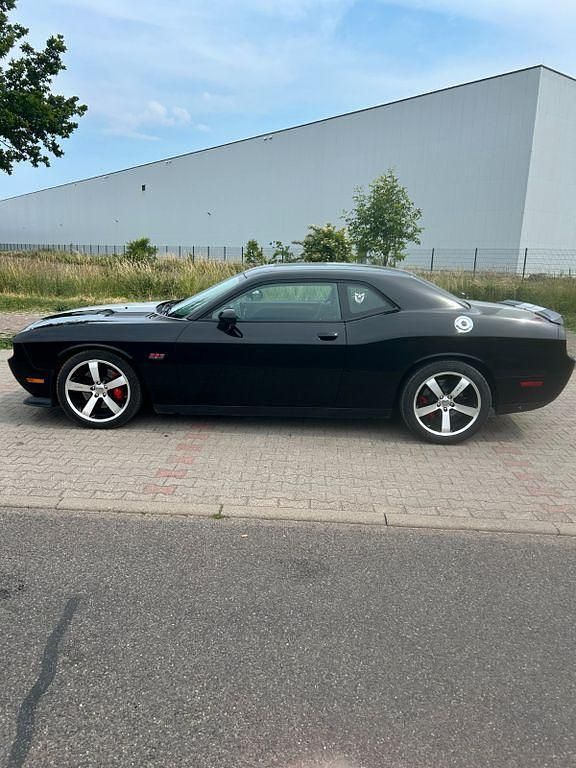 Schwarz Gebraucht 2013 Dodge Challenger Coupé | 29.999 € (Superpreis) - Bild 1/4