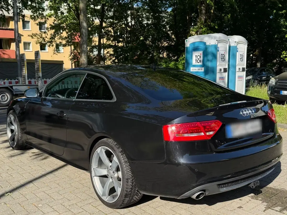 Gebraucht Audi A5 Sport 239 PS (175 kW) 2011 Schwarz Coupé