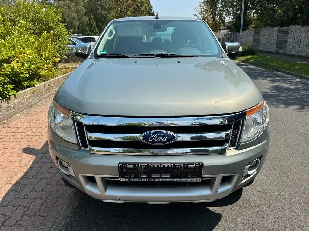 Gebraucht Ford Ranger Limited 150 PS (110 kW) 2014 Grau Pickup