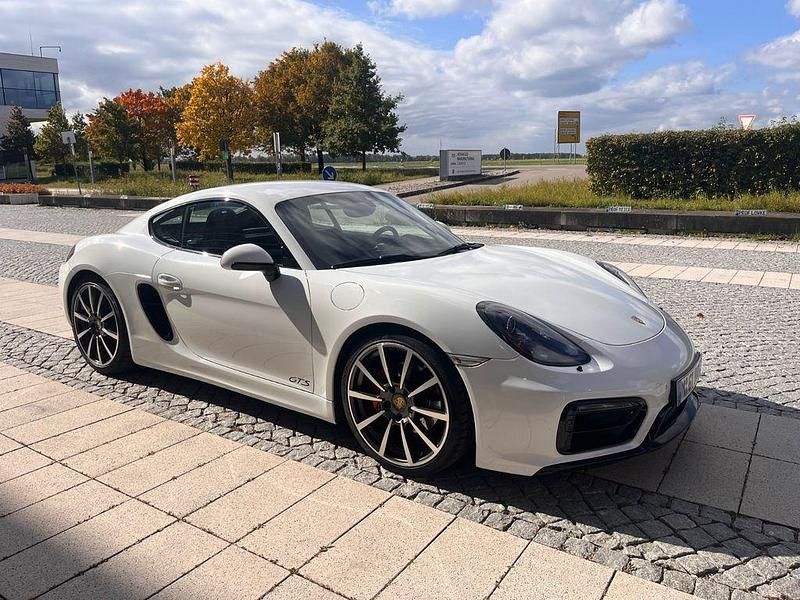 Weiß Gebraucht 2016 Porsche Cayman GTS Coupé | 69.981 € (Guter Preis) - Bild 1/4