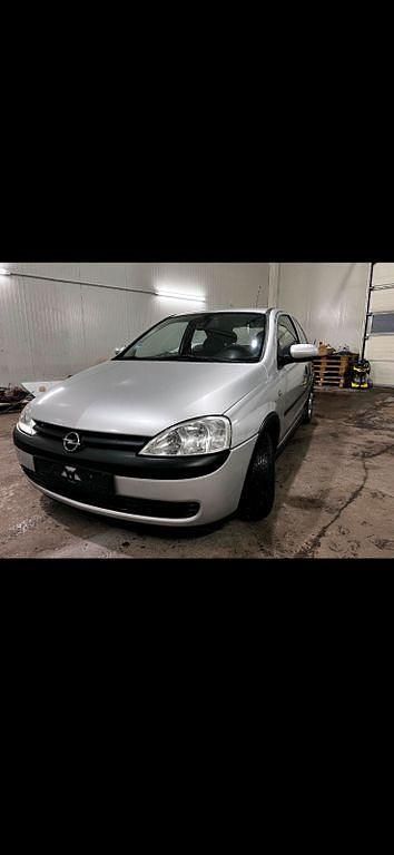 Gebraucht Opel Corsa 75 PS (55 kW) 2002 Silber Limousine