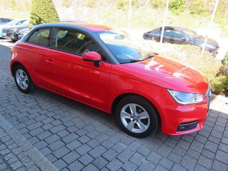 Second-hand Audi A1 95 CP (69 kW) 2015 Roșu Hatchback