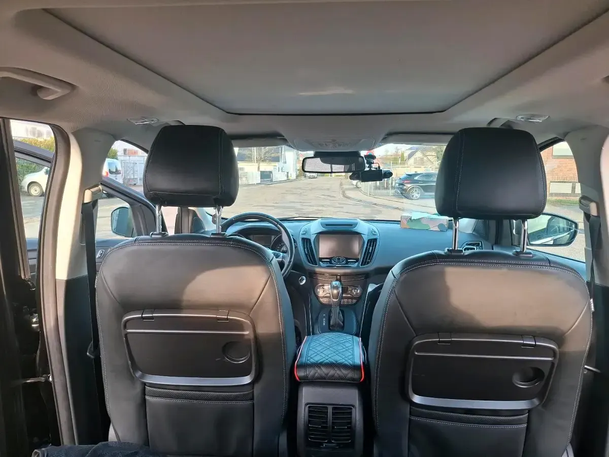 Używany Ford Kuga 179 KM (131 kW) 2016 Czarny SUV