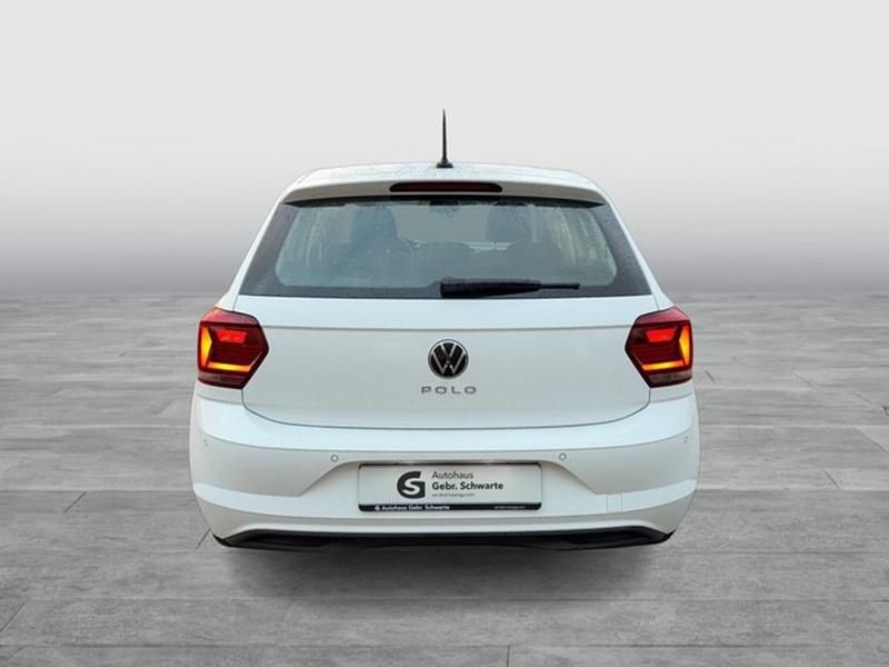Gebraucht VW Polo Comfortline 95 PS (69 kW) 2021 Weiß Limousine